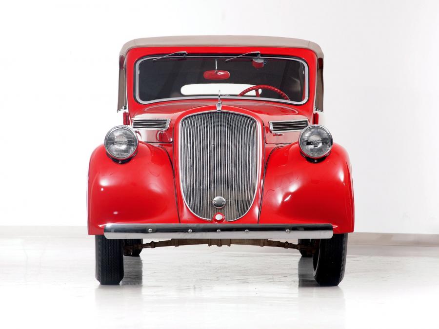  Steyr 220 Cabriolet 1937 года  (фото 14 из 16)